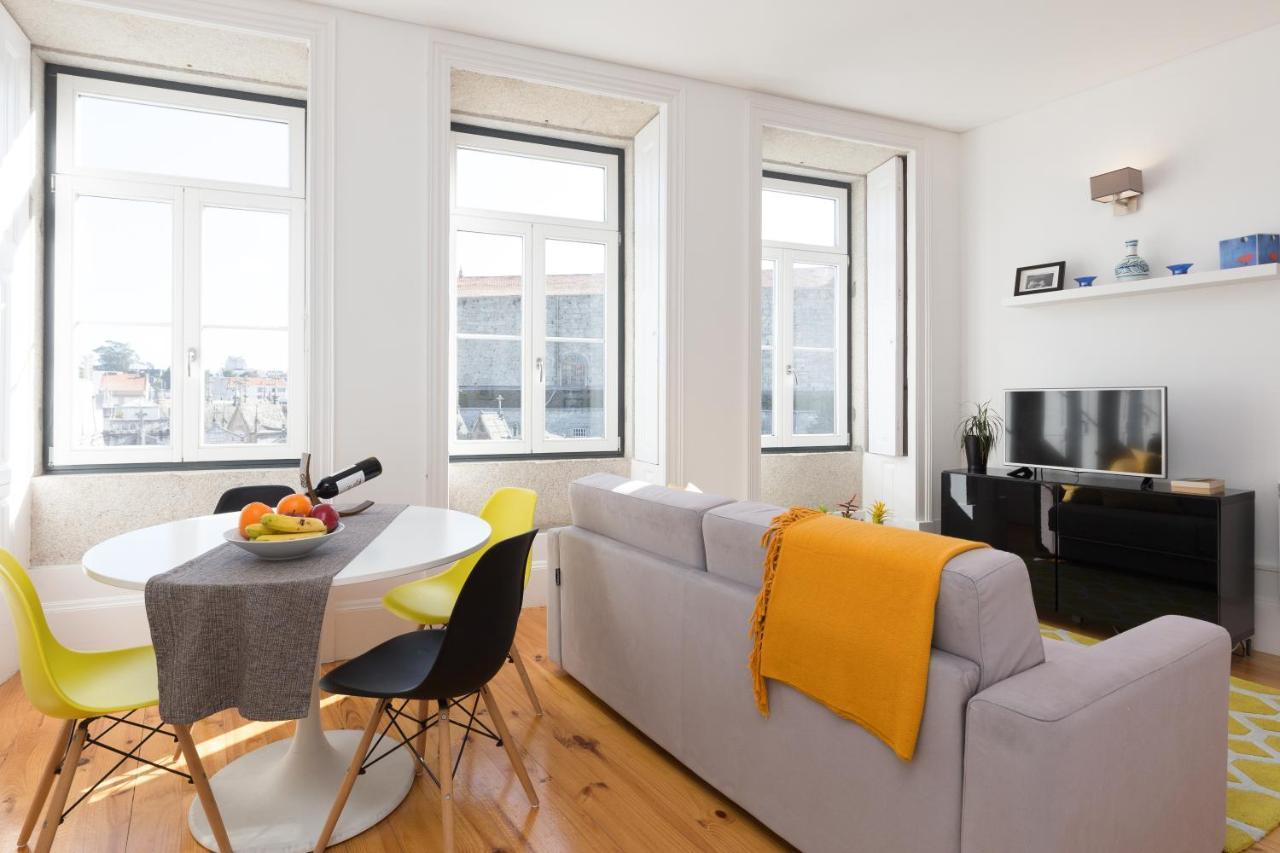 Host Wise - Colorful Stunning Sunlit Flat Apartament Porto