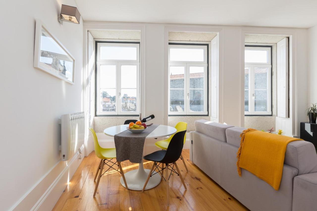 Host Wise - Colorful Stunning Sunlit Flat Apartament *