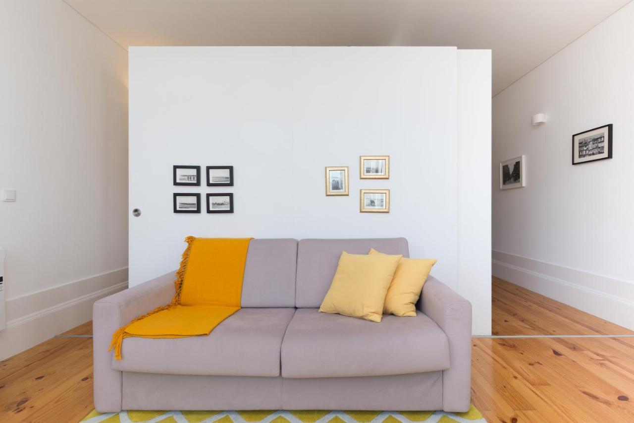 Host Wise - Colorful Stunning Sunlit Flat